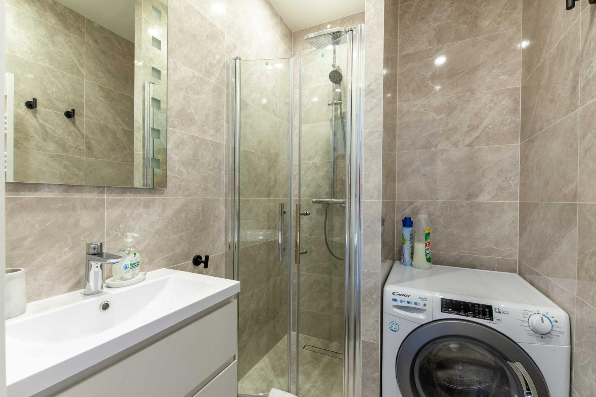 Studio Sleeps 4 With Terrace, 500M Place Morny Deauville Exterior foto